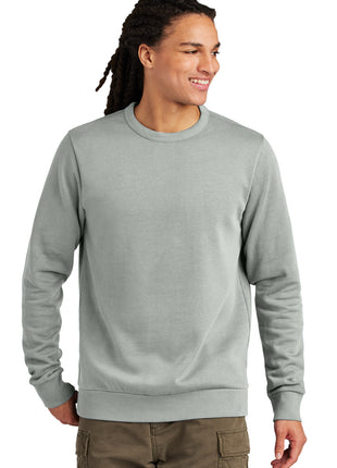 District Wash™ Fleece Crew DT2204 - Gusty Grey | District