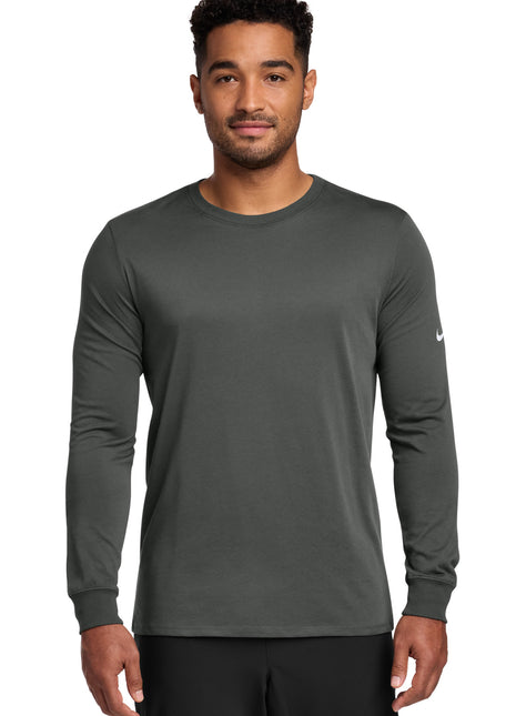 Nike Dri-FIT Cotton/Poly Long Sleeve Tee. NKBQ5230 - Anthracite | Nike